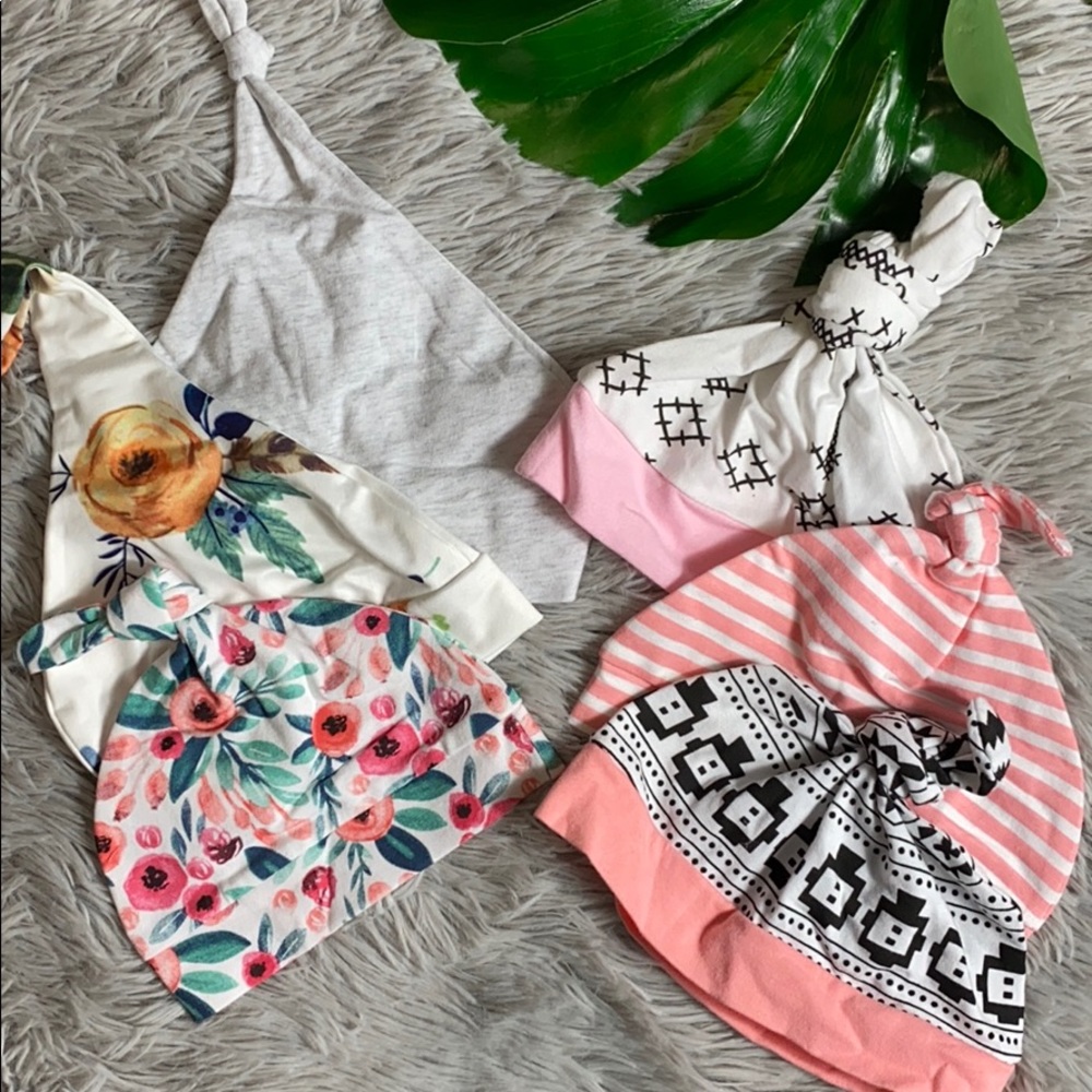 🌺baby hat bundle 0-6 months